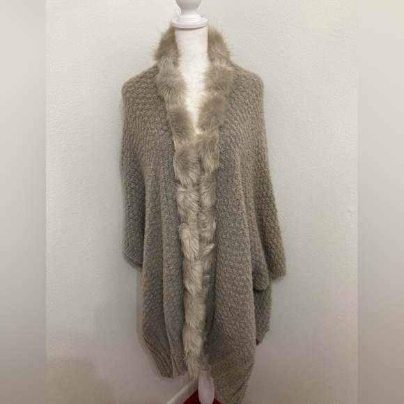 NWT Gray Faux Fur Trim Open Sweater Cardigan XL-XXL - Picture 8 of 12